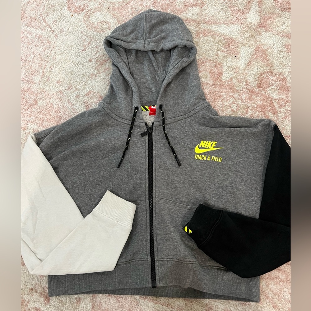 Nike Track and field cropped zip up hoodie